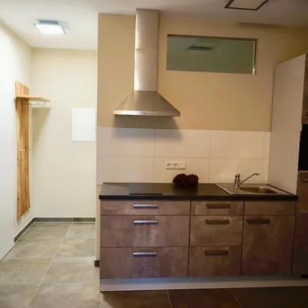 2nd 23 Apartment *